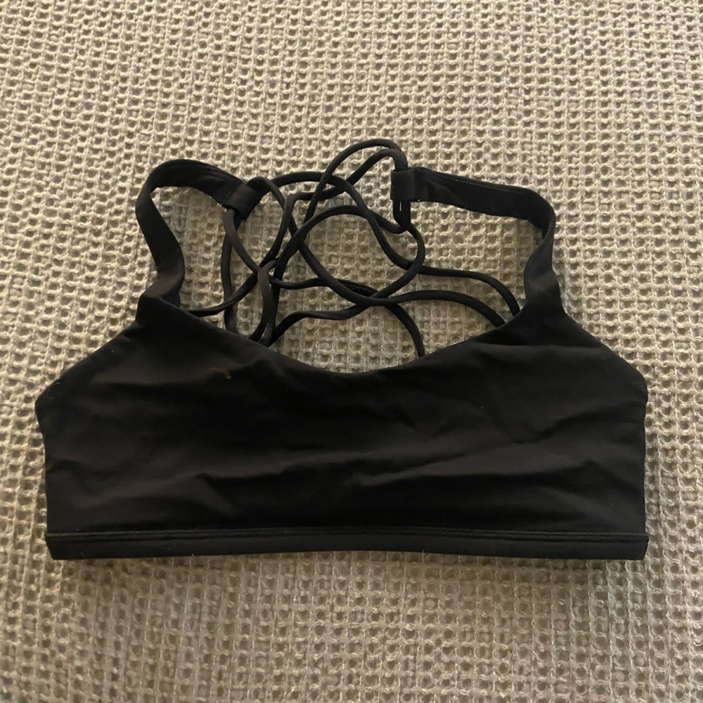 LULULEMON free to be bra - black